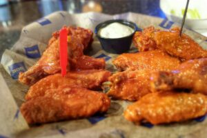 Buffalo chicken wings with blue cheese dip