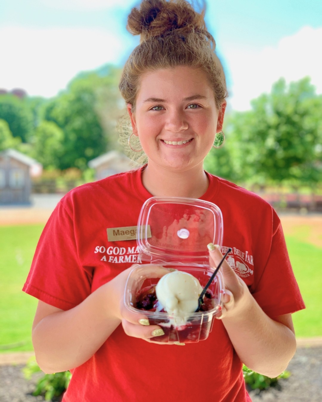 Cobbler and ice cream at Southern Belle Farm