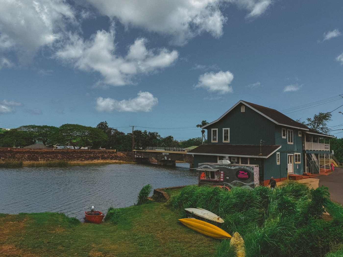 Kickshaws’ riverside setting at Lānaʻi Ma Ka Wai in Hanapepe