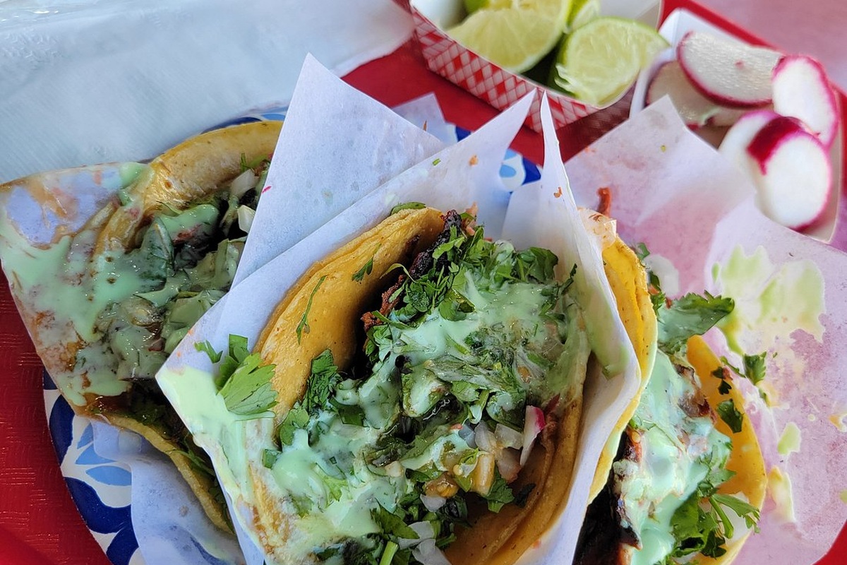 Tacos at Tacos El Gordo in downtown San Diego